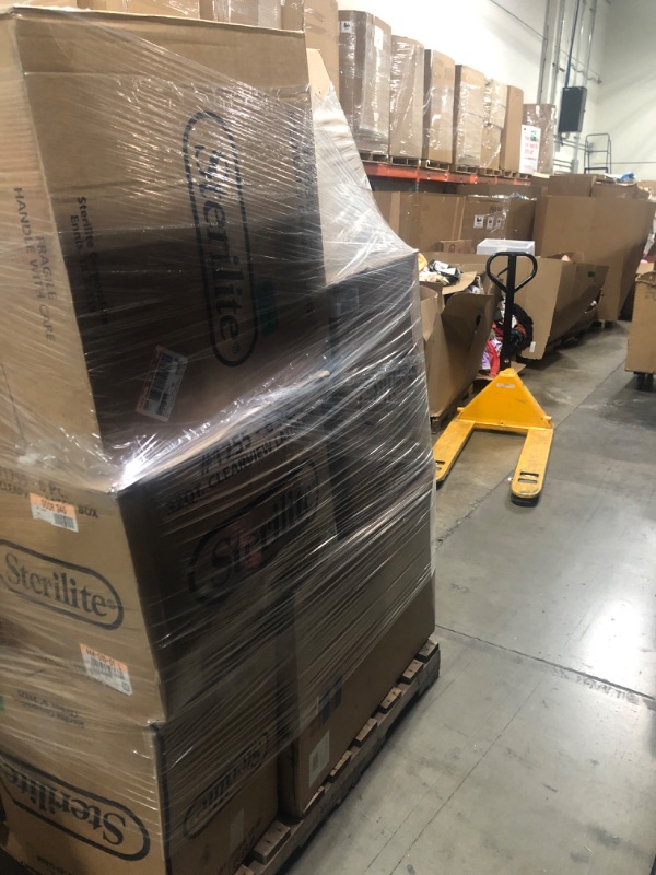 Photo 4 of Overstock and returned Target General Merchandise Pallet. Great for resellers and discount stores. Very clean condition products. These are unprocessed and unsorted pallets, directly from the retailer. 
Pallet Lot - Target General Merchandise - Overstock 