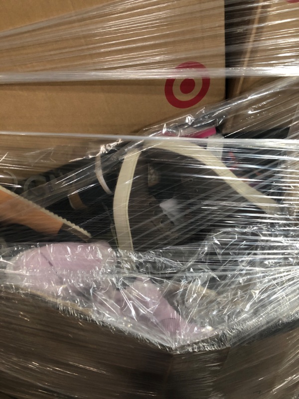 Photo 4 of Overstock and returned Target General Merchandise Pallet. Great for resellers and discount stores. Very clean condition products. These are unprocessed and unsorted pallets, directly from the retailer. 
Pallet Lot - Target General Merchandise - Overstock 