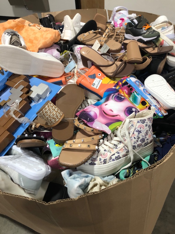 Photo 1 of Overstock and returned Target General Merchandise Pallet. Great for resellers and discount stores. Very clean condition products. These are unprocessed and unsorted pallets, directly from the retailer.
Pallet Lot - Target General Merchandise - Overstock