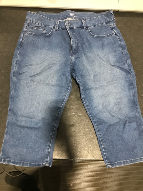 Photo 1 of ADULT LEE JEANS SIZE UNKNOWN 