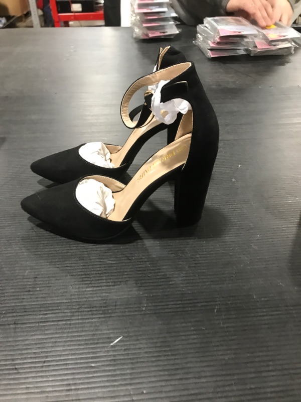 Photo 2 of BLACK PLATFORM HEELS
SIZE 5.5