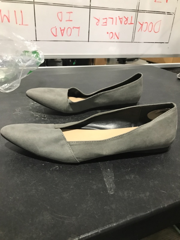 Photo 1 of Ataaiwee - flats - size - 11 - grey 