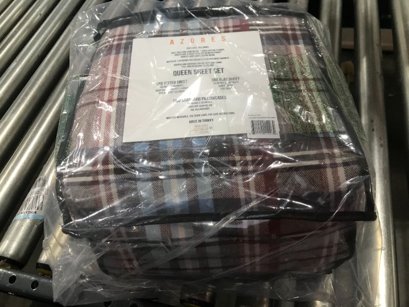 Photo 2 of Brentwood Plaid 170-GSM Flannel Extra Deep Pocket Sheet Set---queen