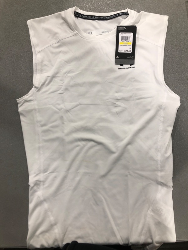 Photo 1 of Armour HeatGear Compression Sleeveless T-Shirt Men's
SIZE MEDIUM