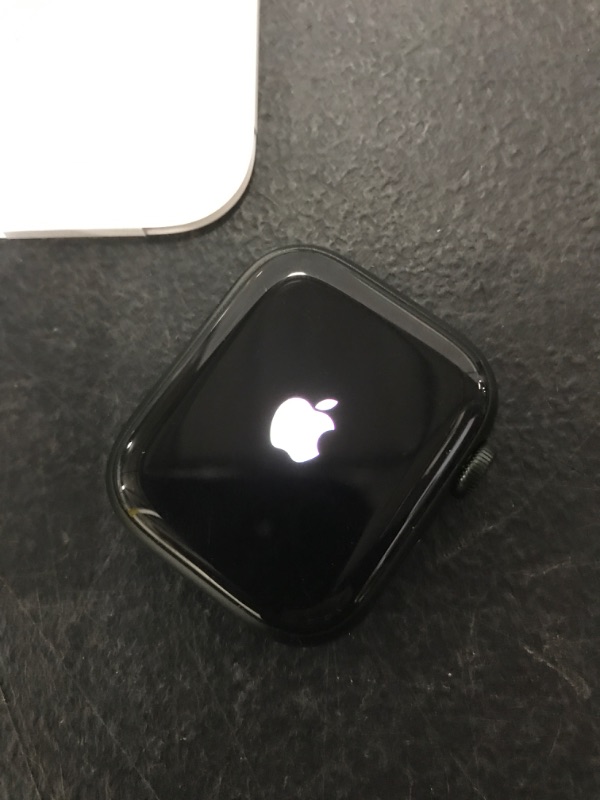 Photo 3 of Apple Watch Series 7 (GPS) - USED 

