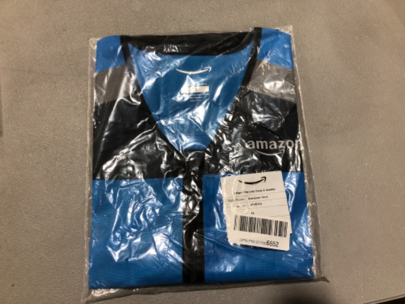 Photo 2 of Amazon Safety Vest XL 