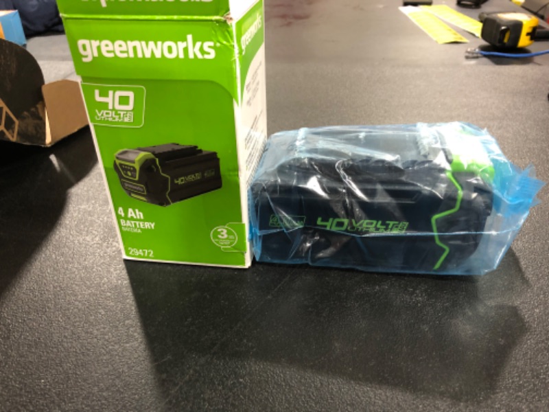 Photo 1 of "GreenWorks 29472 40-Volt 4.0Ah G-Max Quick-Charge Lithium-Ion Battery Pack"
