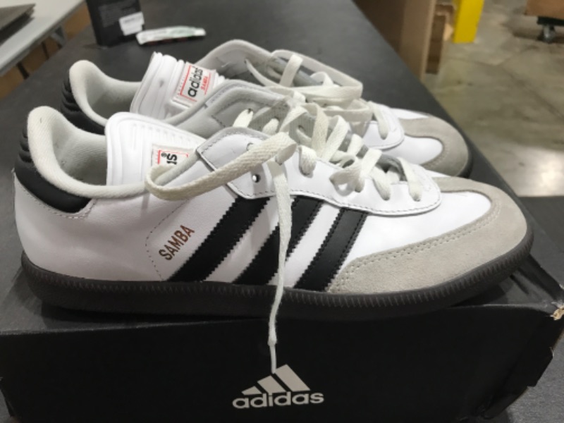 Photo 2 of ADIDAS SAMBA LOW TOP SHOE. WHITE. SIZE 9.5 US. PRIOR USE. 