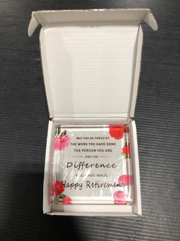 Photo 1 of Acrylic Retirement Gifts for Women Men 2022, Ornament Plaque Inspirational Gifts for Table Decorative Signs for Coworker, Retired Friends, Teachers, Mom, Grandma, Happy Retirement KeepsakE