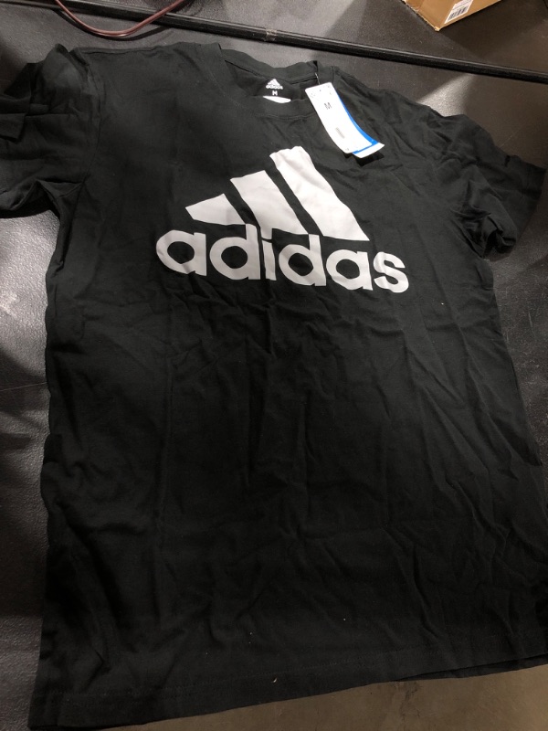 Photo 1 of Adidas t shirt size medium