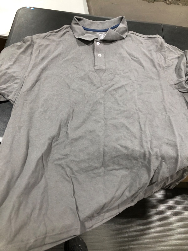 Photo 1 of AMAZON ESSENTIALS GREY BUTTON UP SHIRT SIZE XXL
