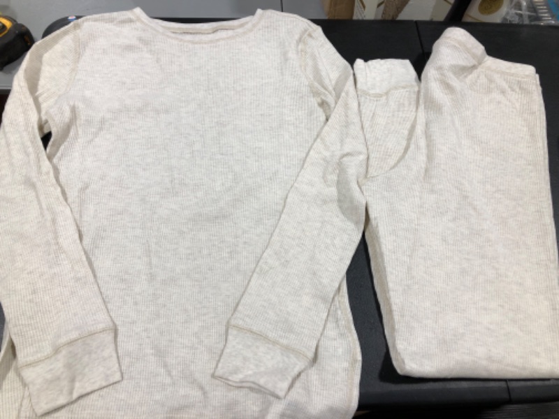 Photo 1 of AMAZON ESSENTIALS BEIGE THERMAL SET SIZE S 
