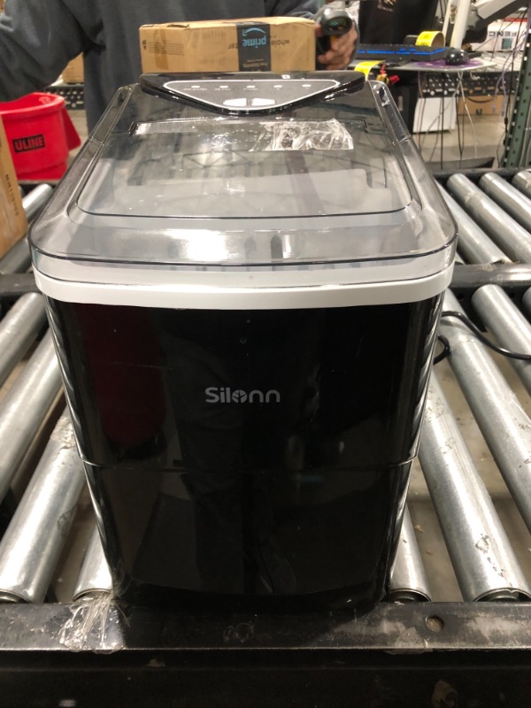 Photo 2 of Silonn Ice Makers Countertop 9 Bullet Ice Cubes Ready in 6 Minutes 26lbs in 24Hrs Portable Ice Maker Machine Self-cleaning 2 Sizes of Bullet-shaped
