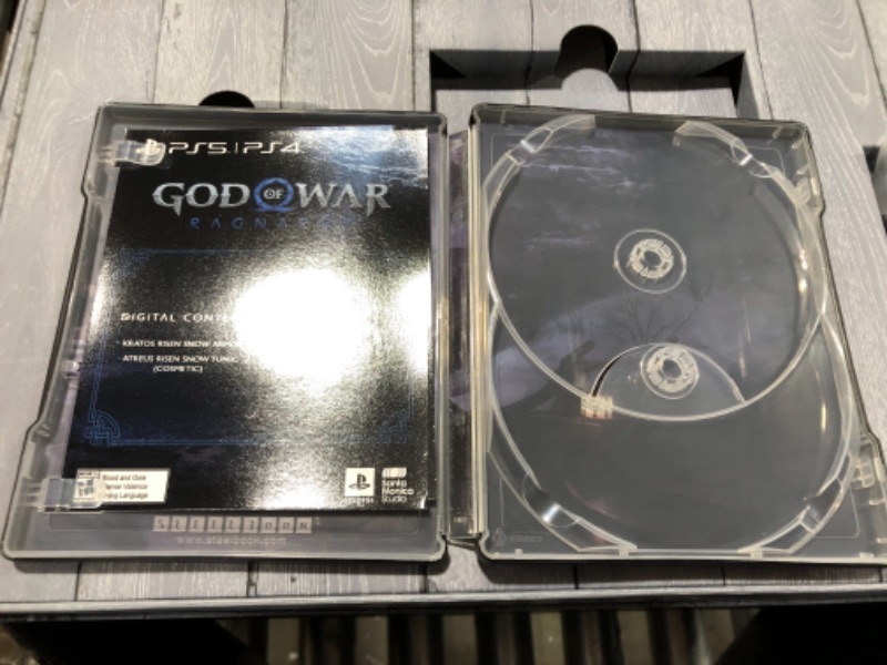 Photo 5 of God of War Ragnarök Collector's Edition - PS4 and PS5 Entitlements
