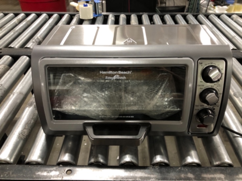 Photo 2 of Hamilton Beach Sure-Crisp® Air Fryer Toaster Oven with Easy Reach® Door
