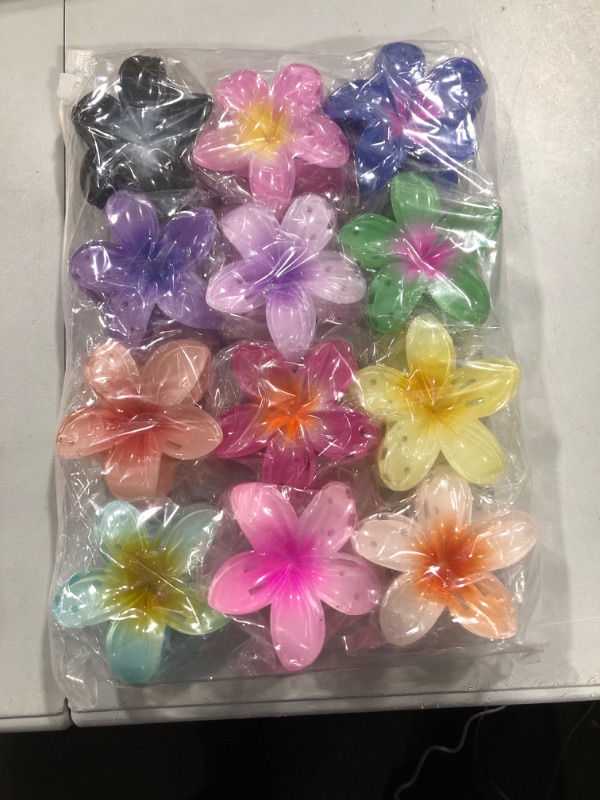 Photo 1 of 12 Pack Large Flower Hair Claw Clips , Hawaiian Flower Hair Claw Clips for Women Thin Thick Curly Hair,90's Strong Hold jaw clip,Hair Accessories for Women