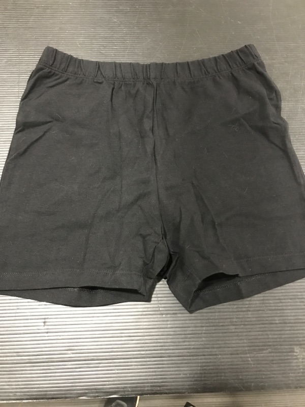 Photo 1 of black kids shorts 
size m