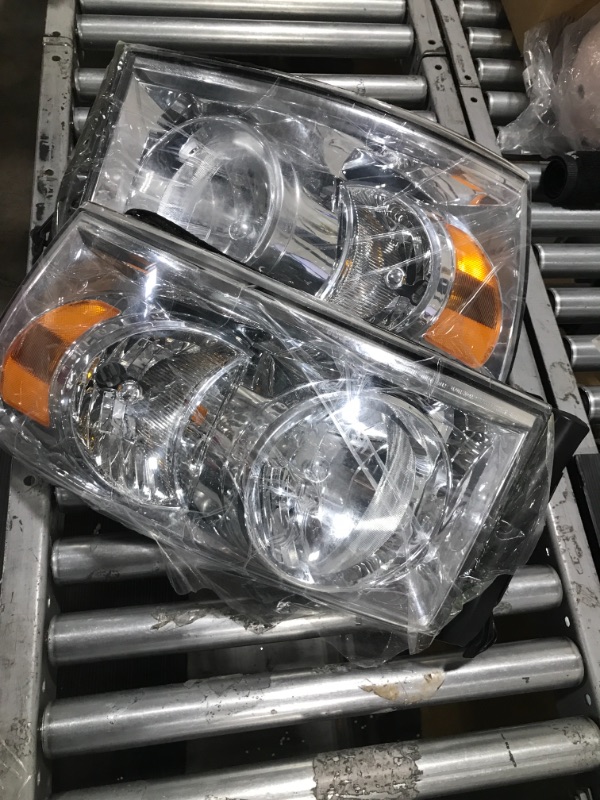 Photo 1 of (2 PACK) HEADLIGHTS (UNKNOWN MAKE/MODEL) 25''W