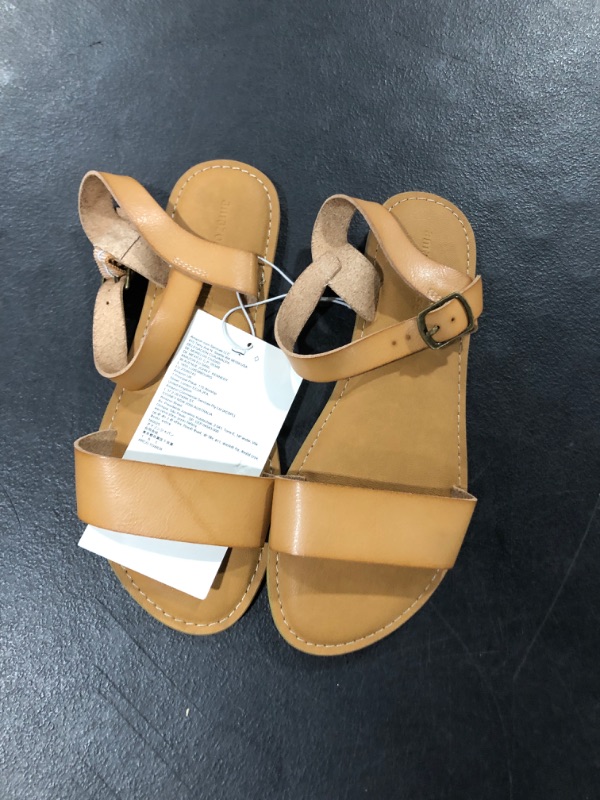 Photo 2 of Amazon Essentials Women's Two Strap Buckle Sandals Size  6.5 Natural