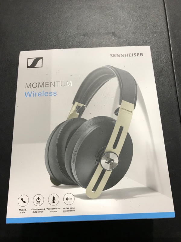 Photo 2 of Sennheiser Momentum Wireless Noise Cancelling Headphones Pristine - Black