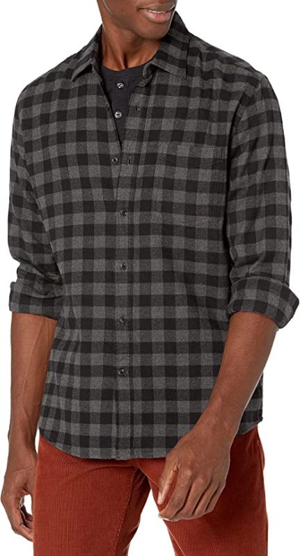 Photo 1 of Amazon Essentials Men's Long-Sleeve Flannel Shirt--SIZE XL
