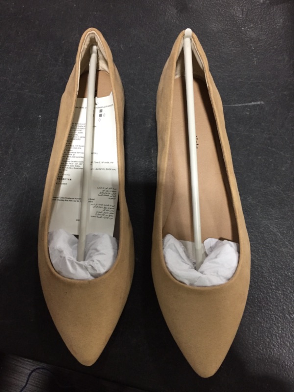 Photo 2 of Amazon Essentials Women's Pointed-Toe Ballet Flat - SIZE 8 Beige, Microsuede