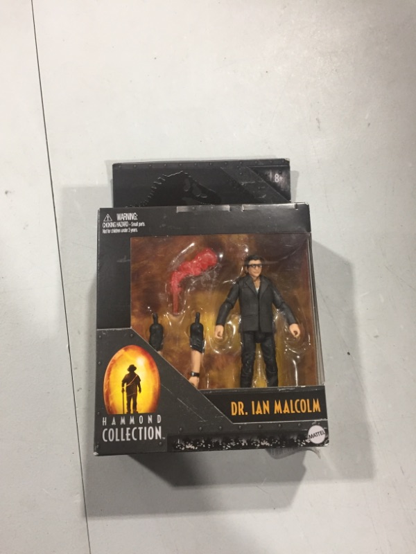 Photo 2 of ?Jurassic World Jurassic Park Hammond Collection Dr. Ian Malcolm Action Figure with Interchangeable Arms and Accessory, Gift and Collectible
