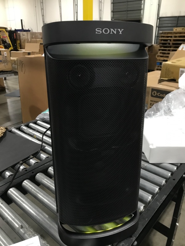 Photo 2 of Sony SRS-XP700 X-Series Wireless Portable-BLUETOOTH-Karaoke Party-Speaker IPX4 Splash-resistant with 25 Hour-Battery
