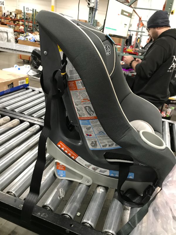 Photo 3 of Graco Convertible Car Seat - Glacier