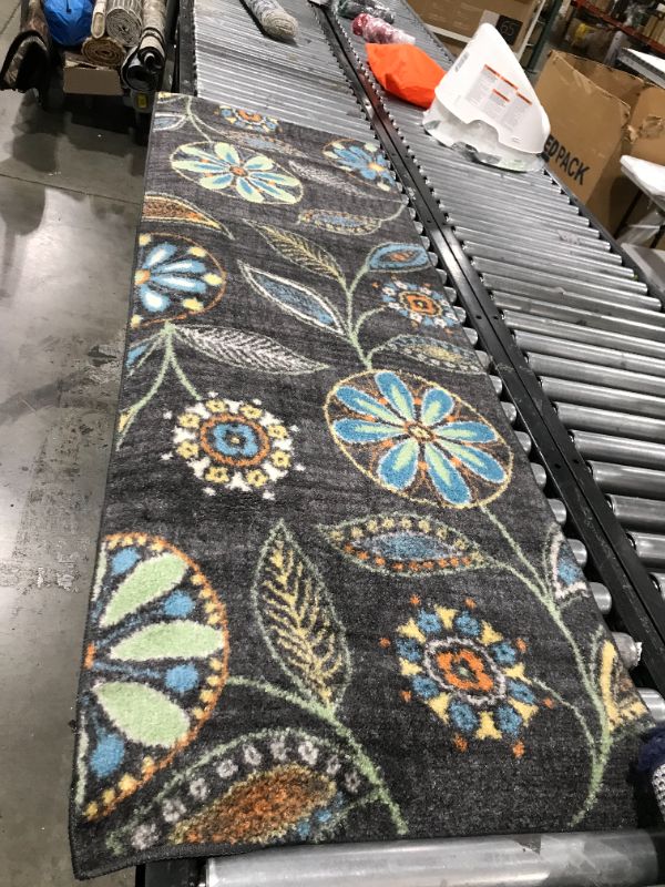 Photo 1 of 6' X 2' RUNNER RUG