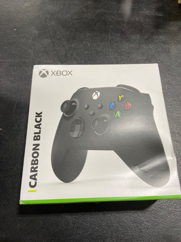 Photo 2 of Microsoft Xbox Wireless Controller - Carbon Black
SEALED 