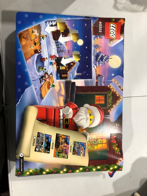 Photo 2 of Advent Calendar 60352 287 piece LEGO Building Set