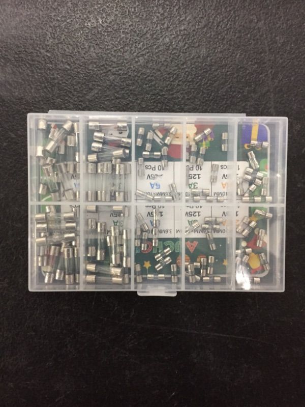 Photo 1 of VEXUNGA 5 Values 100 Pcs 125V Christmas Light Fuses Kit 5x20MM 3A 5A 125 Volt Max Fuse and 3.6X10MM ts-66 2.5 3 5 Amp 125V Mini Glass Fuses Replacement for Outdoor C9 String Xmas Lights Fan
