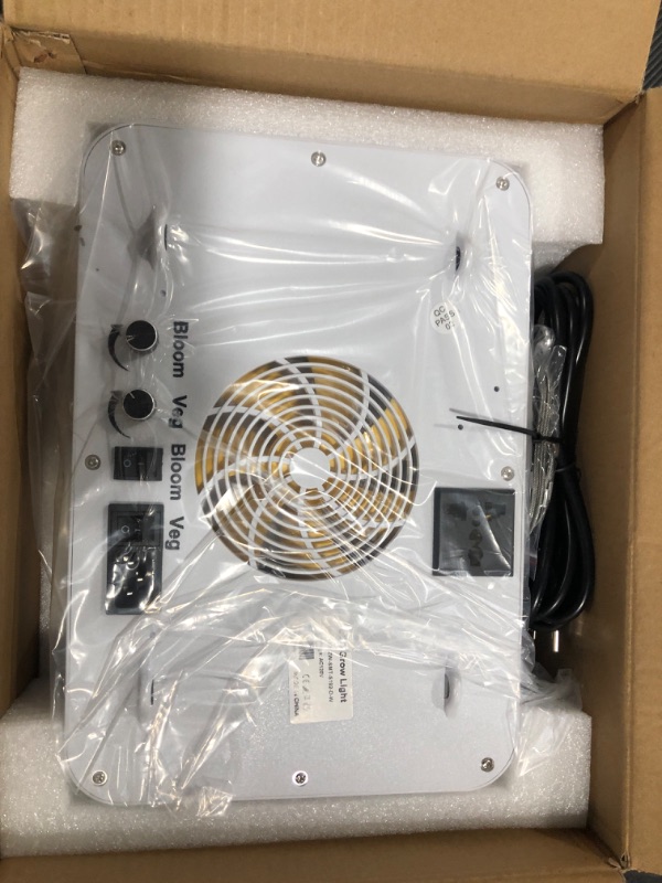Photo 1 of Plants Led Grow Lights with Knob for Veg & Bloom Mode, Grow Lamp 600W 192pcs LEDs Dimmer Indoor Plant Lights with Daisy Chain (Multi-Spectral)
