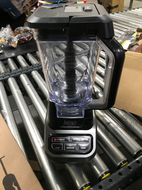 Photo 2 of Ninja Professional Blender 1000W BL610