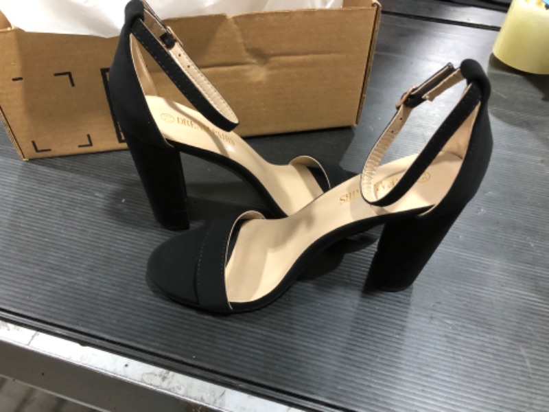 Photo 1 of Dream Pairs Chunky High Heel Sandals size 7.5
