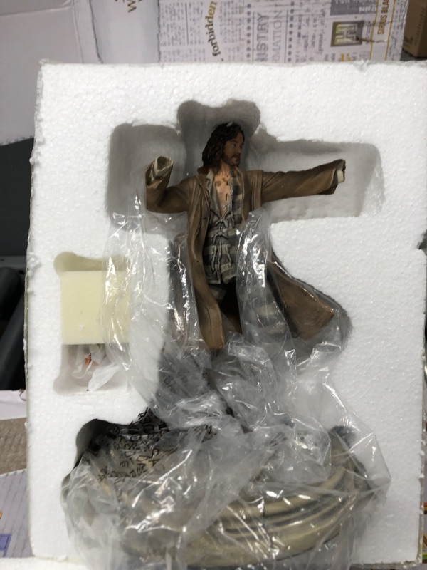 Photo 3 of Enesco Wizarding World of Harry Potter Sirius Black Holding Wormtail Figurine, 8.75 Inch, Multicolor