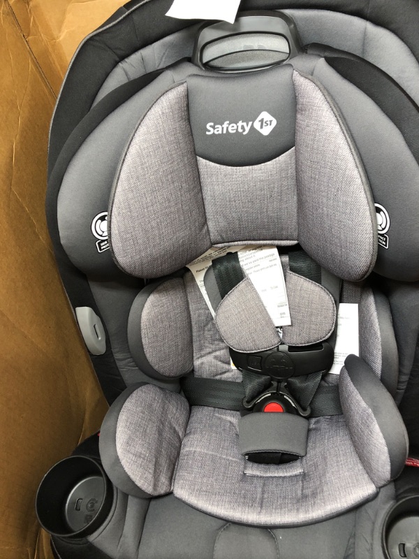 Photo 3 of Graco Contender Slim Convertible Car Seat, West Point