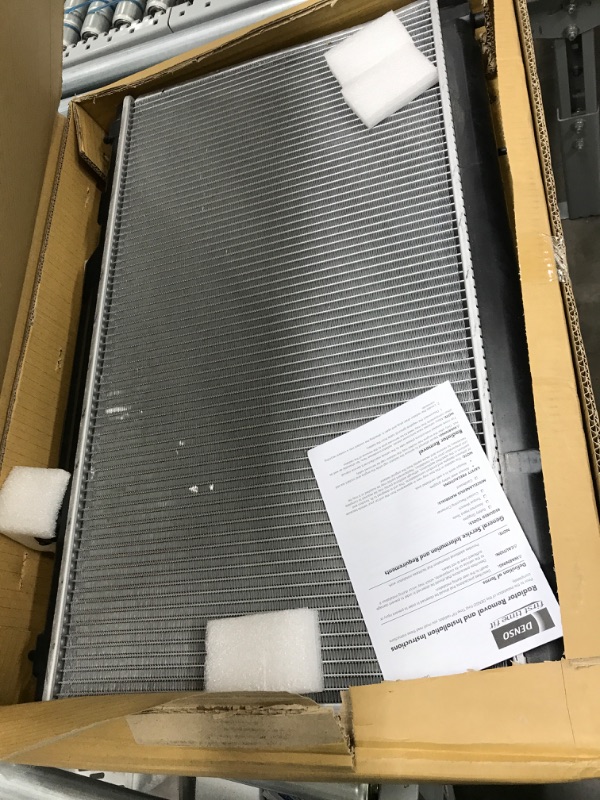 Photo 2 of Denso - 2210500 Radiator