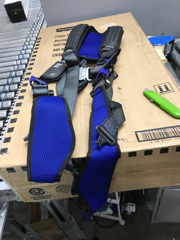 Photo 2 of 3M DBI-SALA ExoFit NEX Medium Vest Style Harness