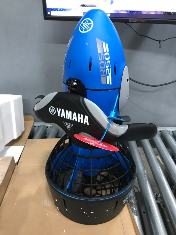 Photo 2 of **** NEW ****
Yamaha Seascooters, Maximize Your Underwater Dive Experience, Yamaha's Recreational Dive Series of Seascooters, The RDS200, RDS250, and RDS300 Blue RDS250