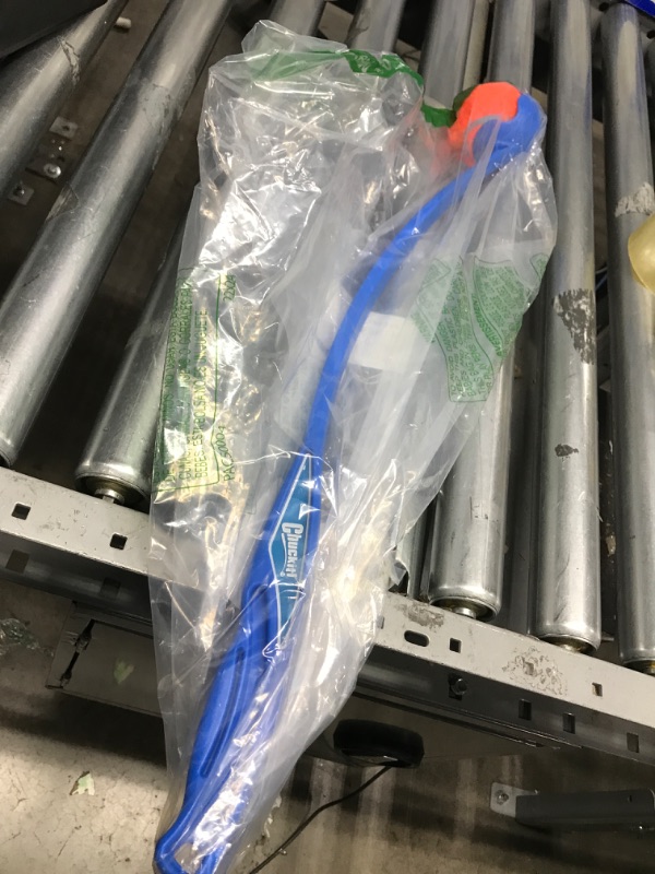 Photo 1 of Chuckit! Fetch & Fold Launcher
