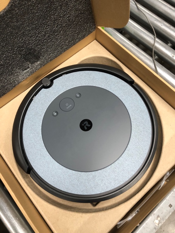 Photo 4 of ***PARTS ONLY*** iRobot Roomba i4+ EVO (4552) Robot Vacuum with Automatic Dirt Disposal - Empties Itself for up to 60 Days, Wi-Fi Connected Mapping, Compatible with Alexa, Ideal for Pet Hair, Carpets
