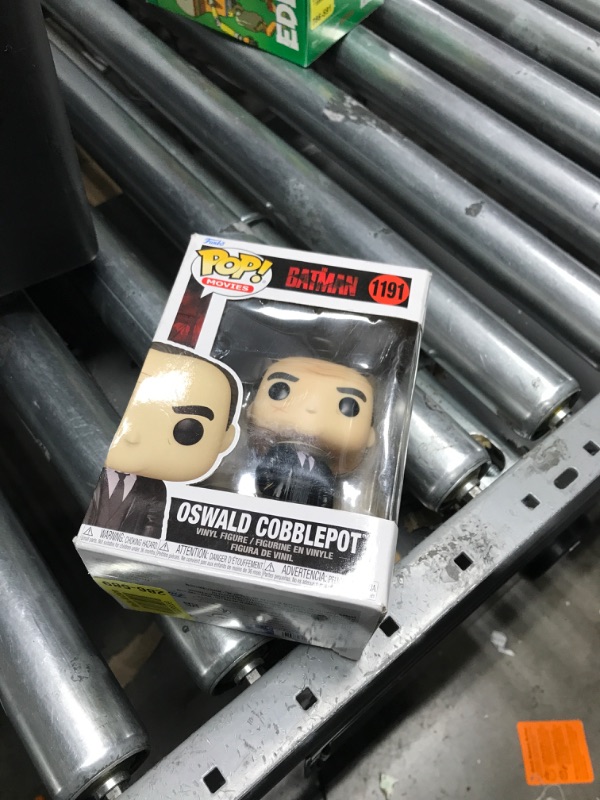 Photo 2 of Funko Pop! Movies: The Batman - Oswald Cobblepot with Chase (Styles May Vary)