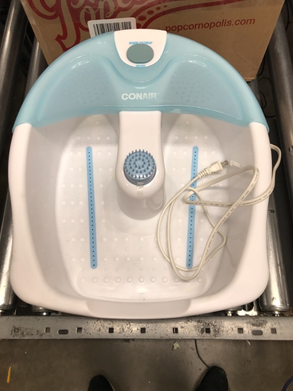 Photo 2 of Conair Pedicure Foot Spa with Bubbles and Pinpoint Massage Attachment