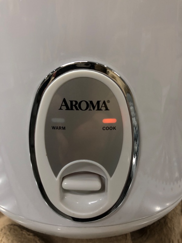 Photo 3 of Aroma Housewares 8-Cup (Cooked) (4-Cup UNCOOKED) Cool Touch Rice Cooker (ARC-914S)
