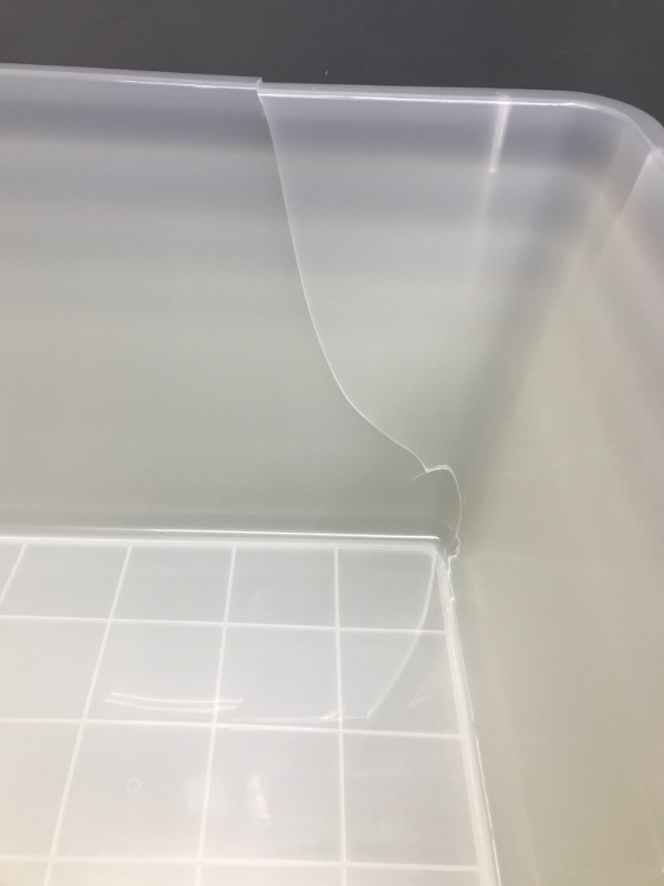 Photo 3 of *3 LID TOPS ARE BROKE ON EDGES* IRIS USA 68 Quart Large Storage Bin Utility Tote Organizing Container Box with Buckle Down Lid for Clothes Storage, 5 Pack, Clear (585380)
