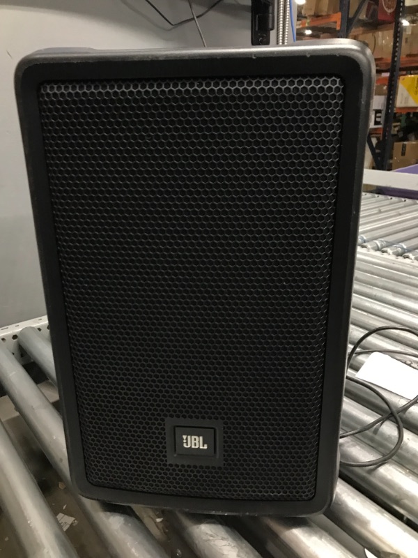 Photo 2 of QSC CP8 Two-Way 8" 1000W Compact Powered Loudspeaker with DSP **Tested**