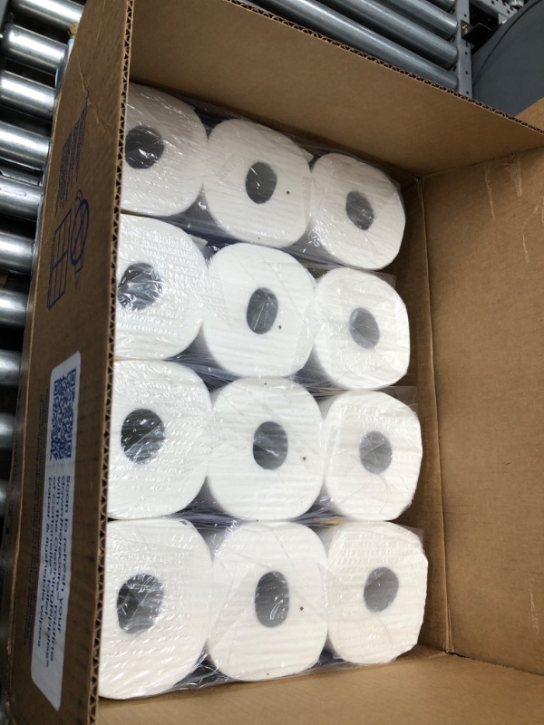 Photo 2 of Cottonelle Ultra Comfort Toilet Paper with Cushiony CleaningRipples Texture, 24 Family Mega Rolls (24 Family Mega Rolls = 108 regular rolls) (4 Packs of 6 Rolls) 325 Sheets per Roll 6 Count (Pack of 4)
