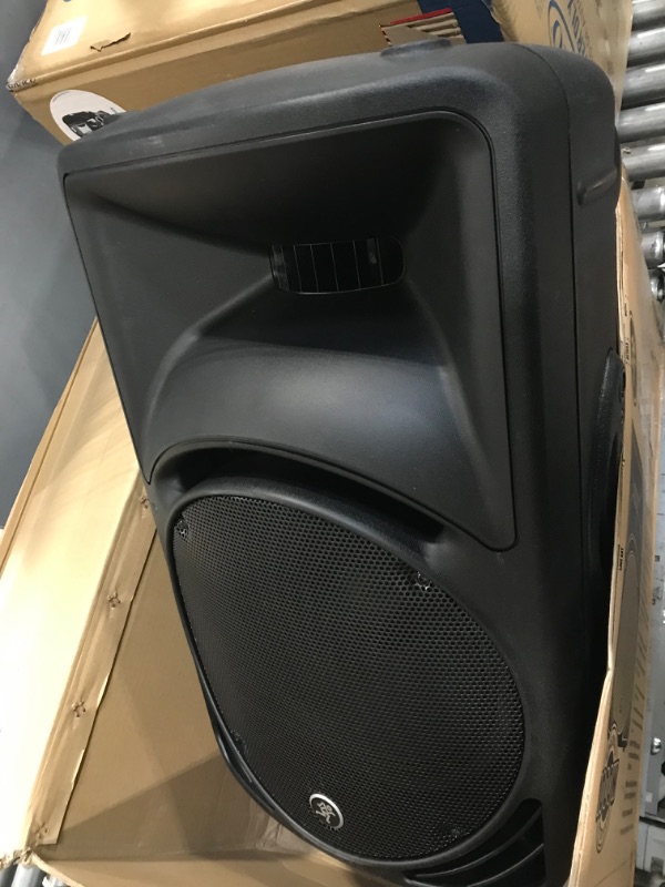 Photo 2 of Mackie SRM Series, 12-Inch, 1000W High-Definition Portable Powered Loudspeaker (SRM450v3)
